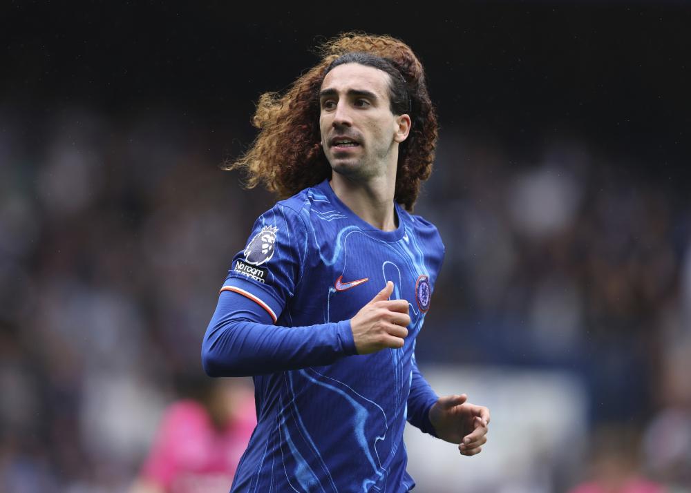 其背后凝聚 其背后凝聚